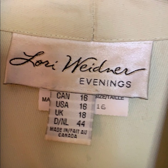 Dress suit - Picture 2 of 6